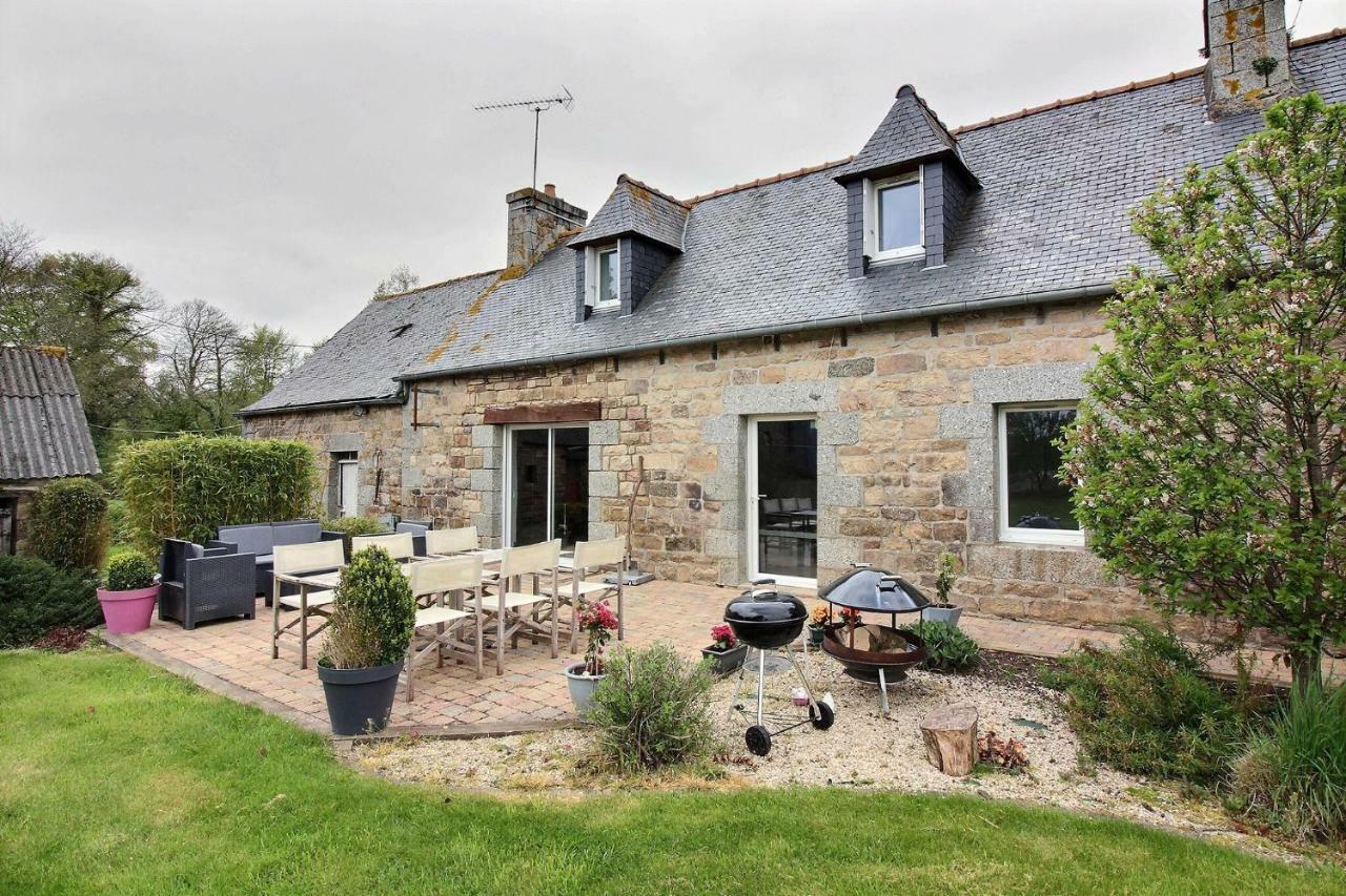 Maison A La Campagne Louargat ภายนอก รูปภาพ